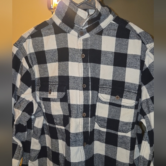 Old Navy Other - Mens Black and White Plaid Button-Up Shirt